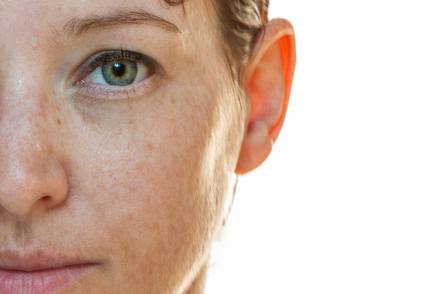 Naturally strong portrait half sided of a woman without make up